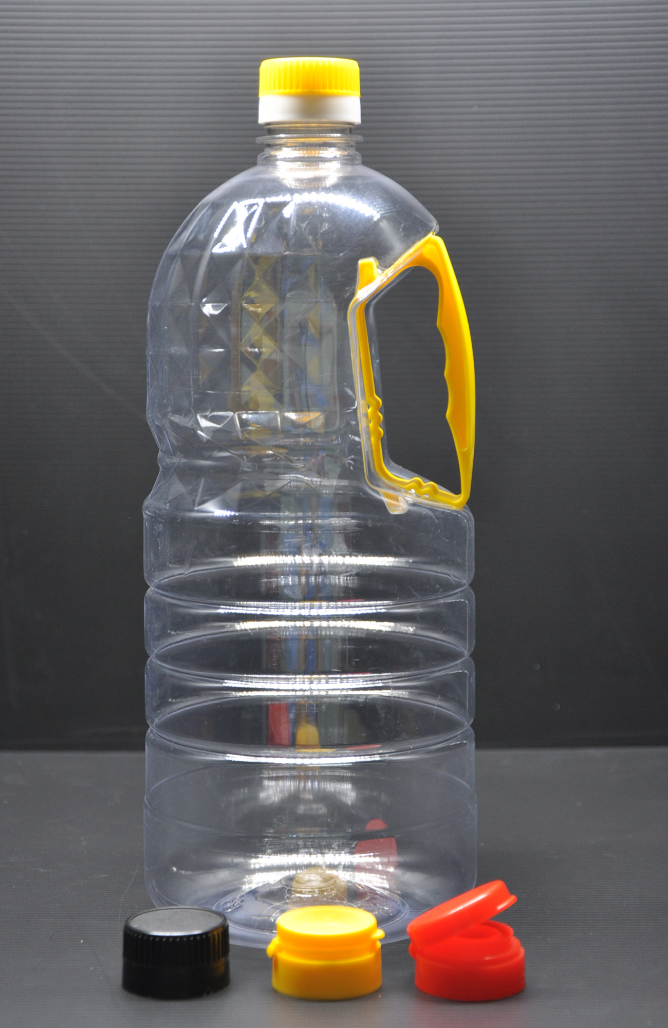 2kg Square PET Bottle Malaysia Manufacturer Special For Food Industry 2kg-square-pet-bottle-malaysia-manufacturer-special-for-food-industry