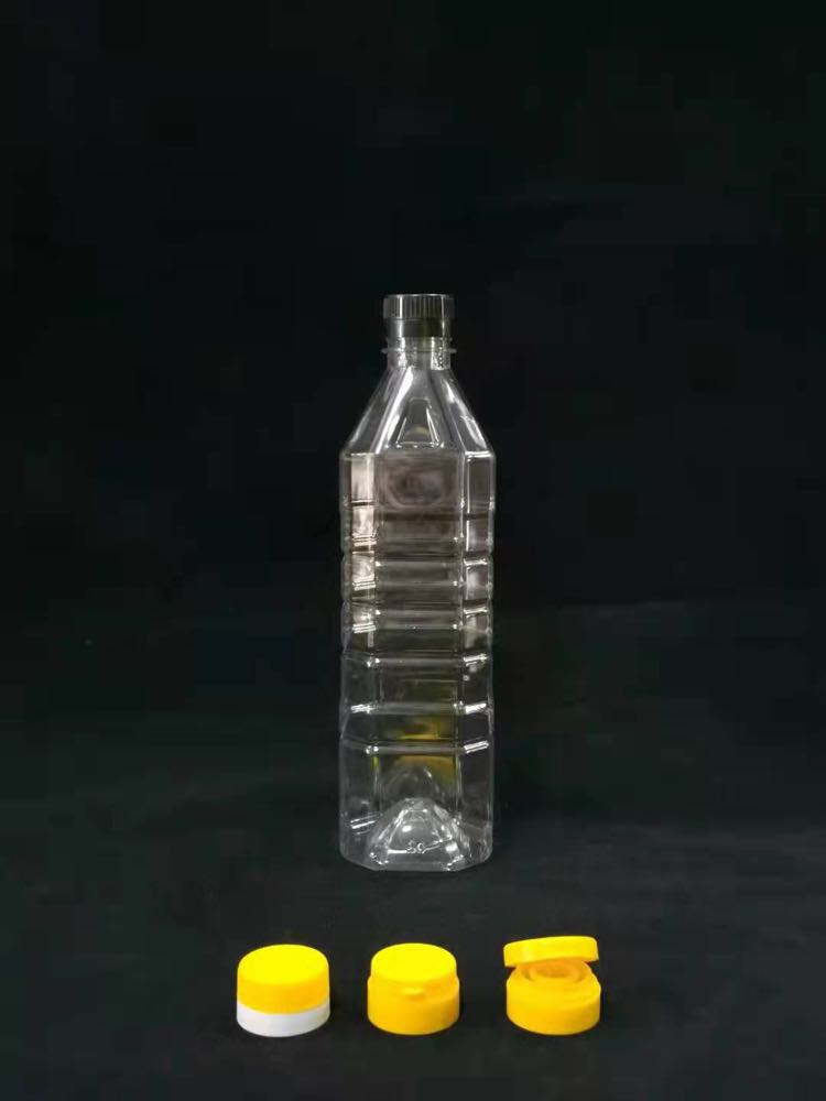 1 Liter Square Bottle